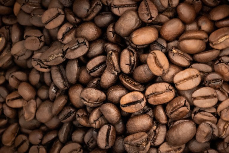 Kávé alapok – fajták, pörkölés, tárolás
